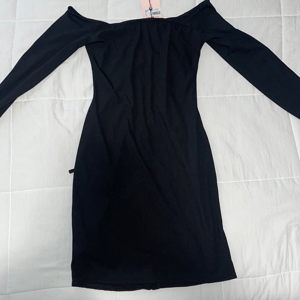Black dress, long sleeve, mini dress. Size 8 brand new with tags.